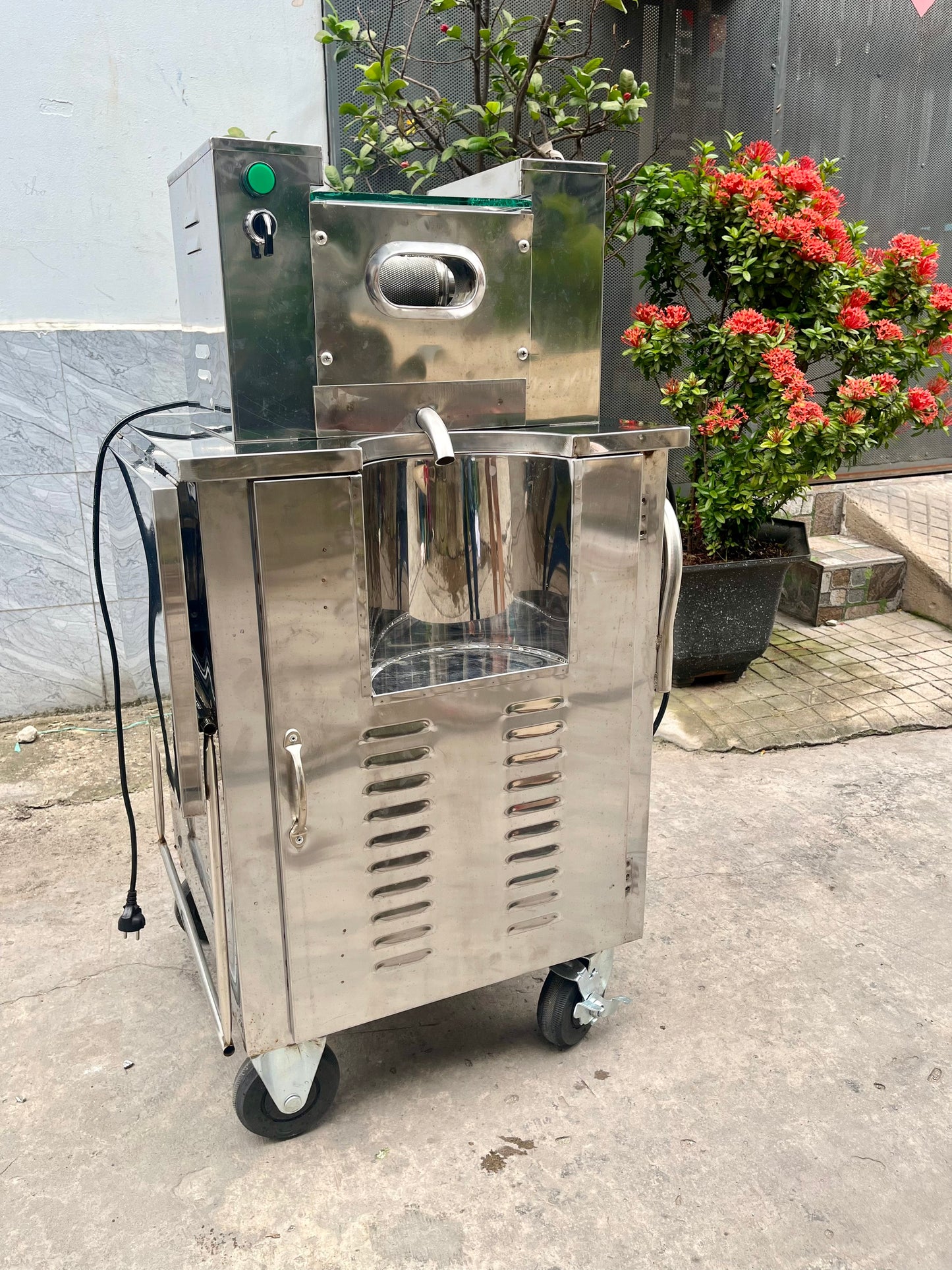 Xe ép nước mía siêu sạch 2-3 cây gọn nhẹ tiện dụng Toàn Phát 800w Pro